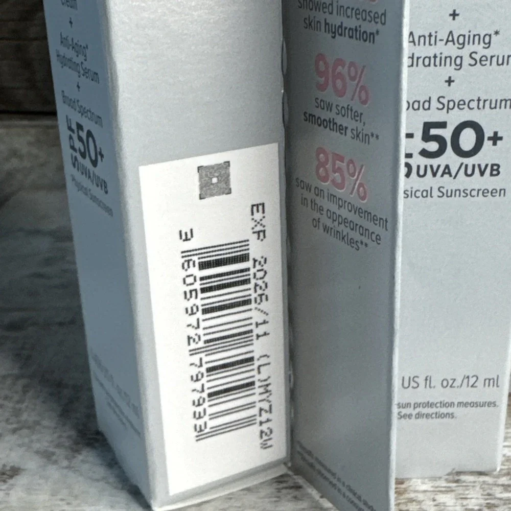 IT Cosmetics CC Cream Light Medium 12ml - Set of 3 | MSRP = $57